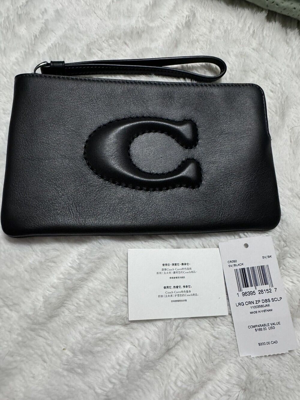 Coach CR392 Large Corner Zip Wristlet Black Smooth Leather NWT $168
